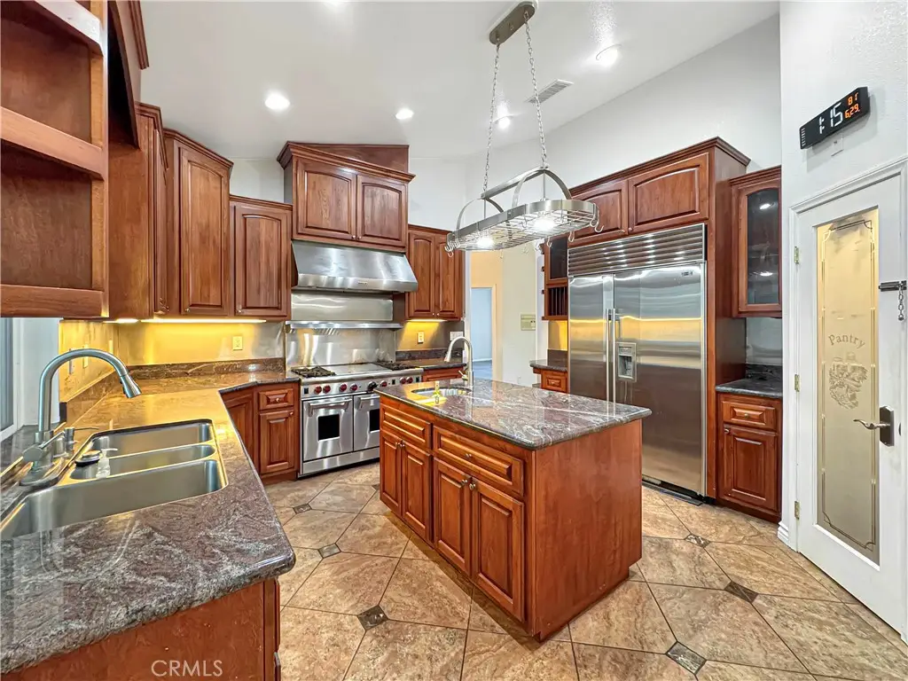 875 Clark, Riverside, CA 92501 - #1