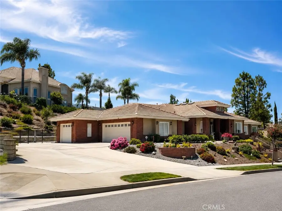 748 La Solana Drive, Redlands, CA 92373 - #3