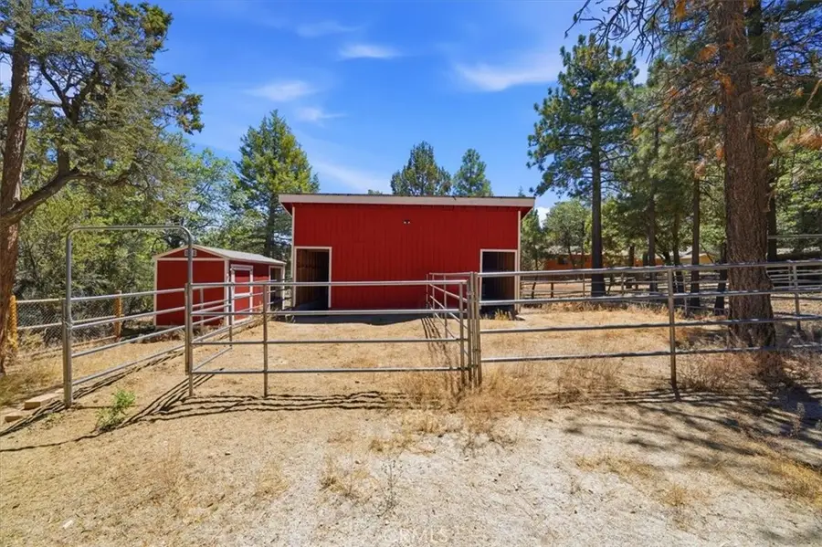 355 Dixie Lee, Sugarloaf, CA 92386 - #2