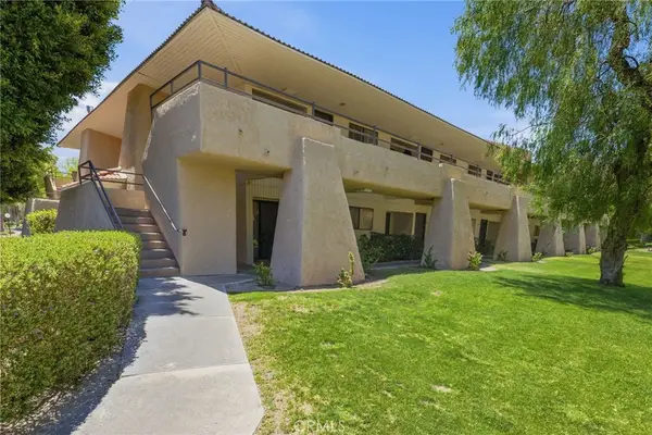 2801 N Los Felices Cir E #104, Palm Springs, CA 92262