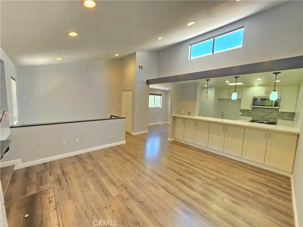 11107 Arminta Street #22, Sun Valley, CA 91352 - #1