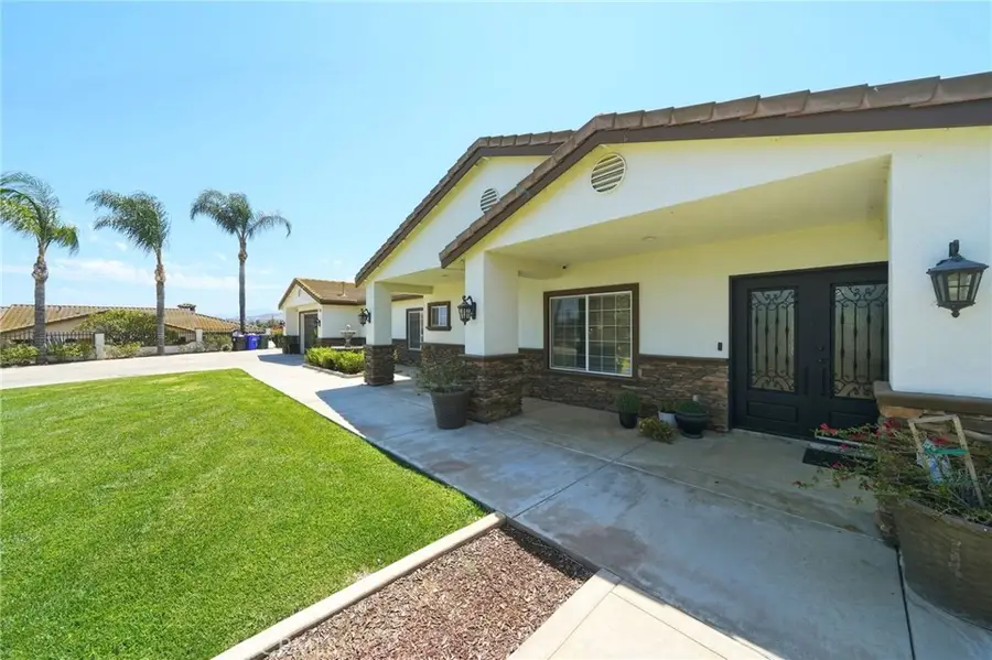 5685 Oak Tree Cir, Jurupa Valley, CA 92509 - #2