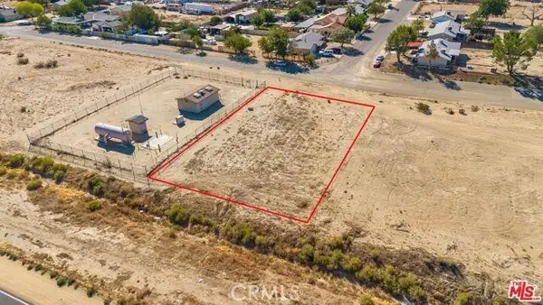 16520 Lake Los Angeles, Lake Los Angeles, CA 93591