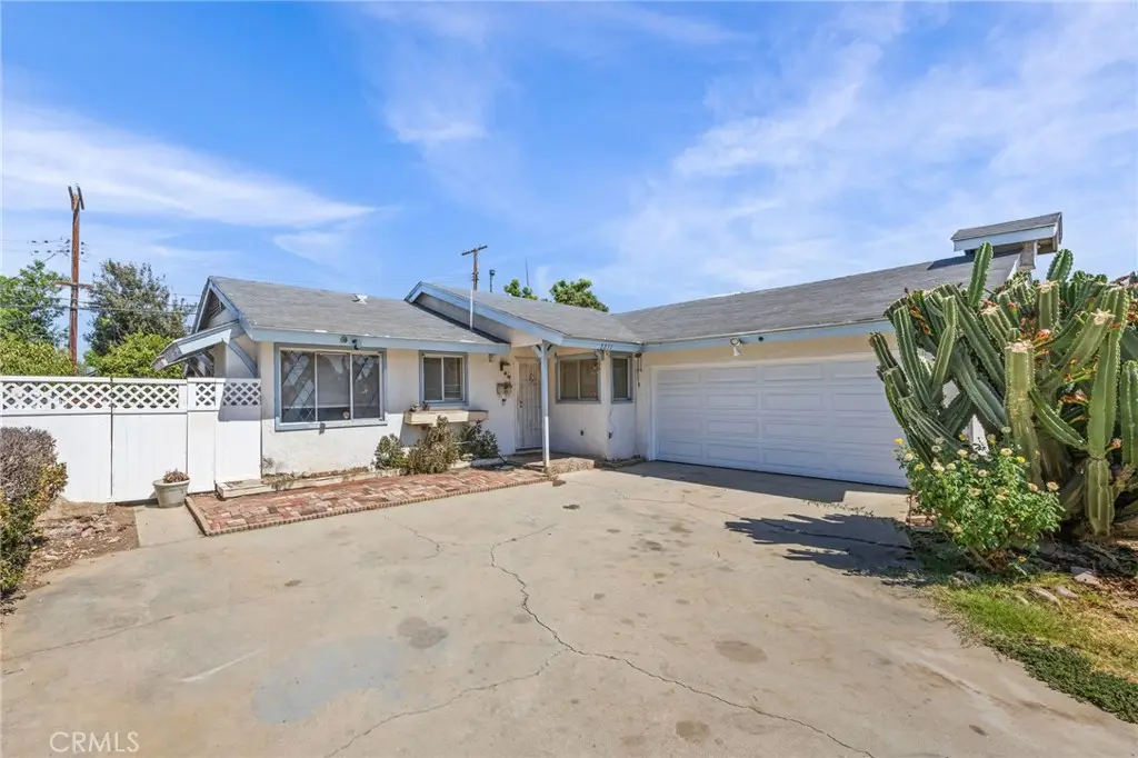 8811 California, Riverside, CA 92503 - #1