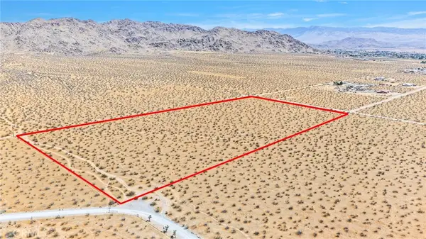 1 Los Padres, Apple Valley, CA 92307