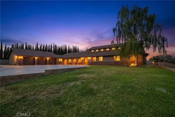 8956 Oak Creek Rd, Cherry Valley, CA 92223