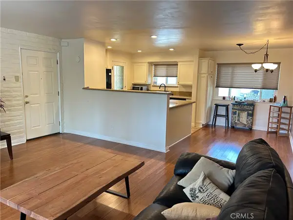 184 N Center Place, Redlands, CA 92373
