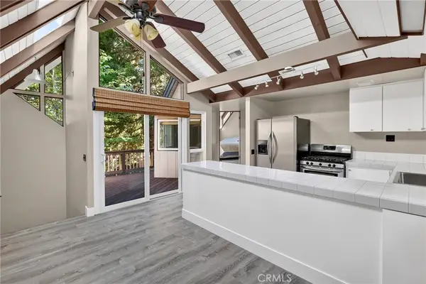 594 W Victoria Court, Lake Arrowhead, CA 92352