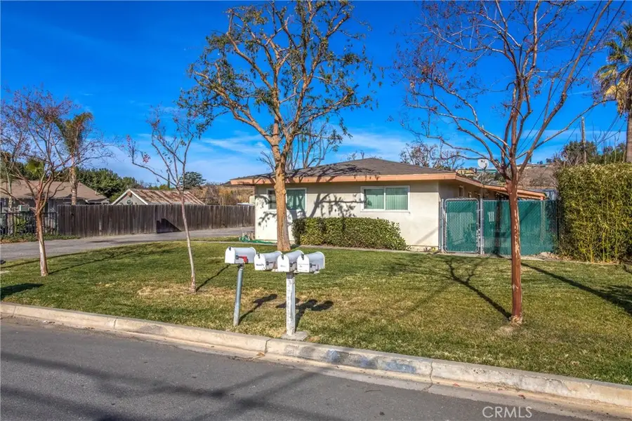 32390 Avenue D, Yucaipa, CA 92399 - #3