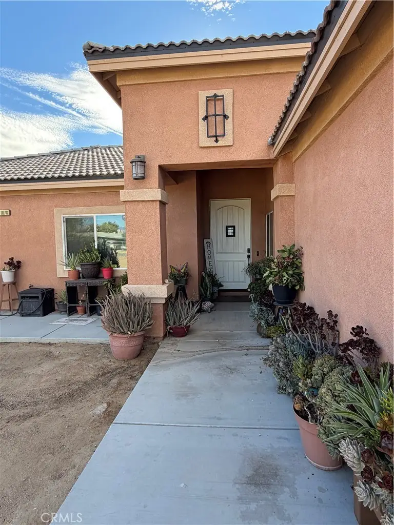 11078 Redwood Avenue, Hesperia, CA 92345 - #2
