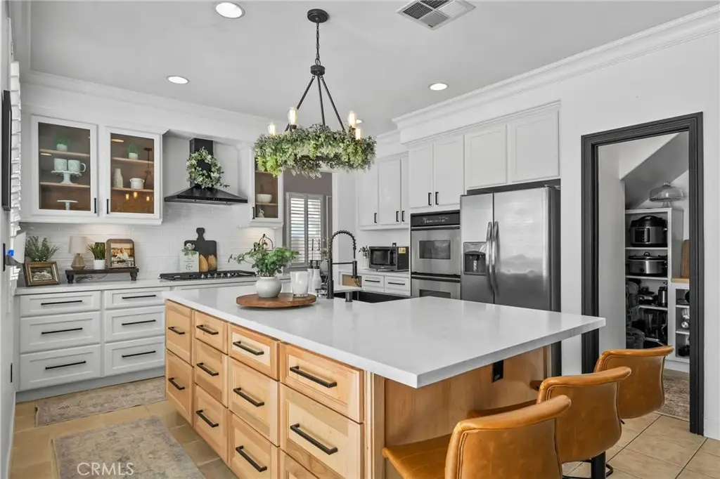 6258 Rolling Meadow, Eastvale, CA 92880 - #1