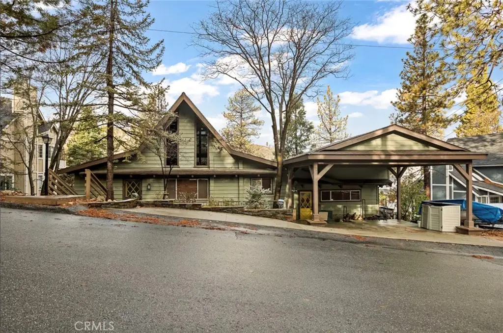 904 Sandalwood, Lake Arrowhead, CA 92352 - #1