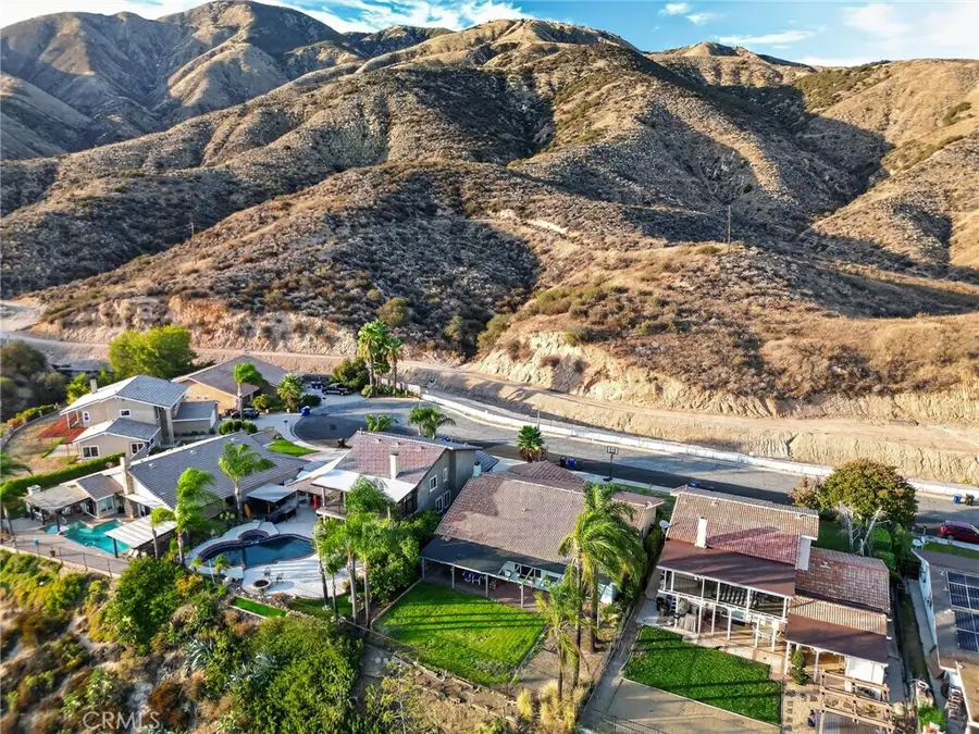 3044 Mountain Top, Highland, CA 92346 - #2
