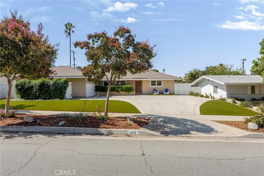 612 Lakeside Avenue, Redlands, CA 92373 - #3