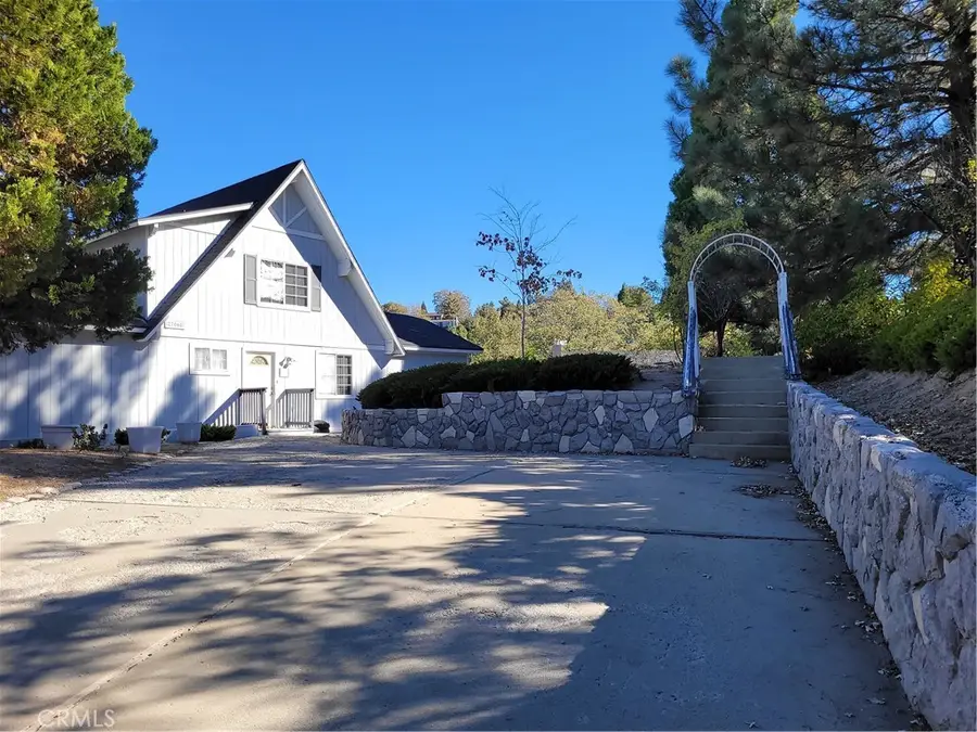 27068 Ironwood, Lake Arrowhead, CA 92352 - #3