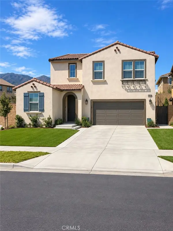 16680 Island Oak, Fontana, CA 92336