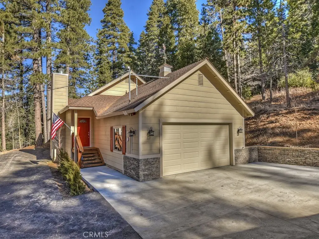 411 Grass Valley, Lake Arrowhead, CA 92317 - #1