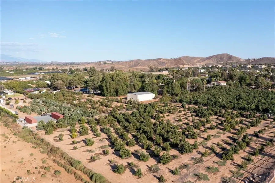 2160 John, Riverside, CA 92503 - #2