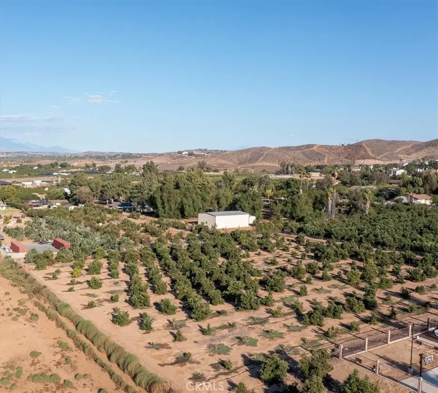2160 John, Riverside, CA 92503 - #3