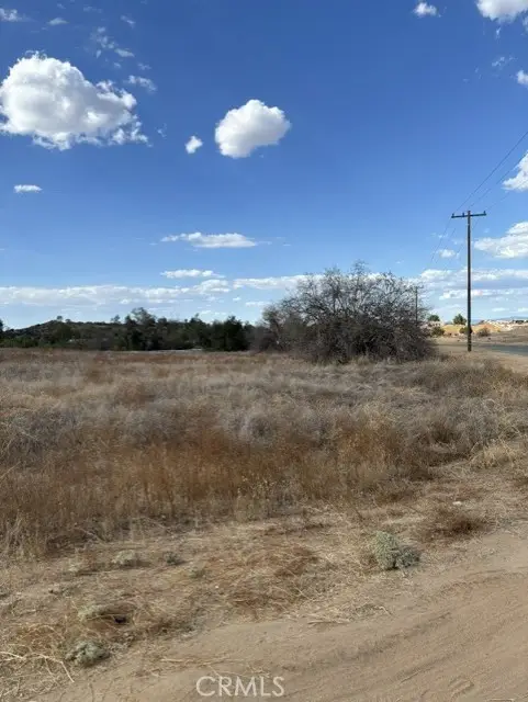 0 289-240-055, Perris, CA 92570