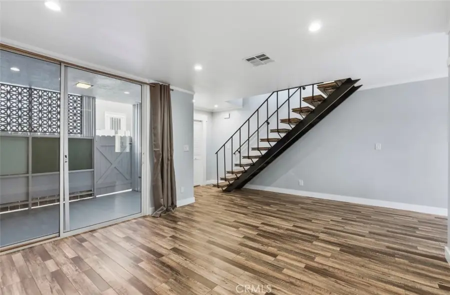 141 W Hillcrest, Inglewood, CA 90301 - #3