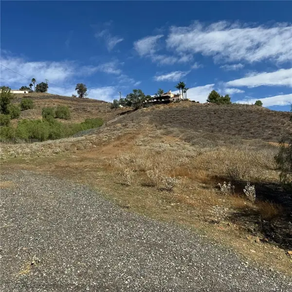 24460 Conejo Drive, Menifee, CA 92687