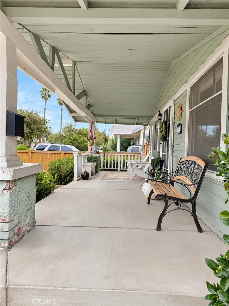 4390 Larchwood, Riverside, CA 92506 - #3