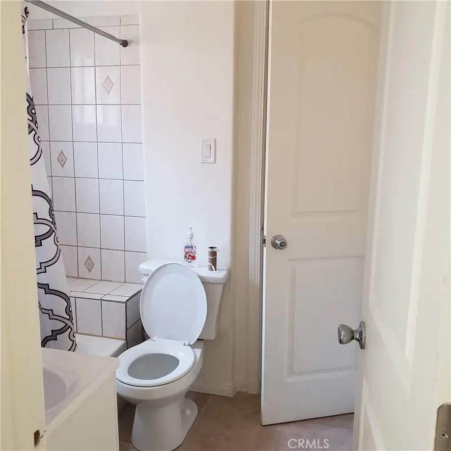 3846 Woodlawn Ave, Los Angeles, CA 90011 - #2