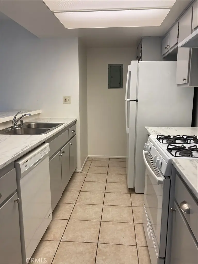 8505 Columbus Avenue #111, North Hills, CA 91343 - #1