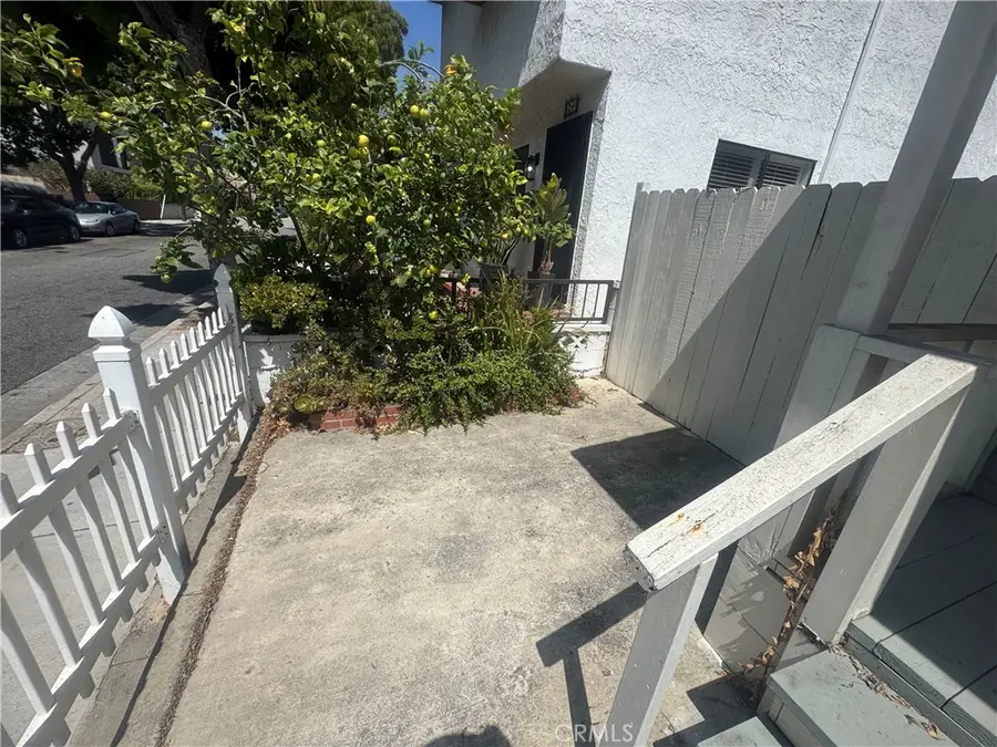 652 Navy Street, Santa Monica, CA 90405 - #3