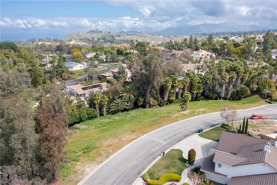 1383 Ocotillo Drive, Riverside, CA 92506 - #2
