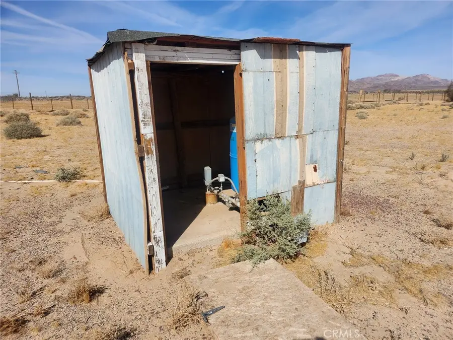 42584 Summerset Road, Newberry Springs, CA 92365 - Image #3