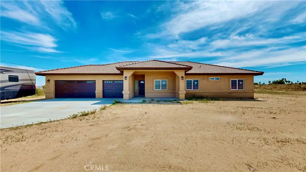 10625 Caughlin Road, Phelan, CA 92371 - Image #1