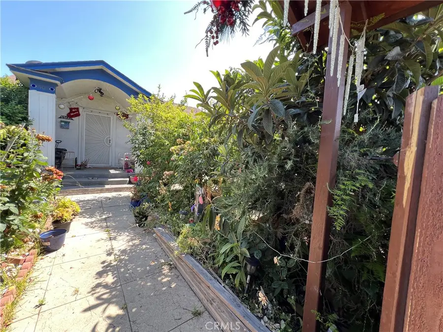 1500 W 52nd, Los Angeles, CA 90062 - #2