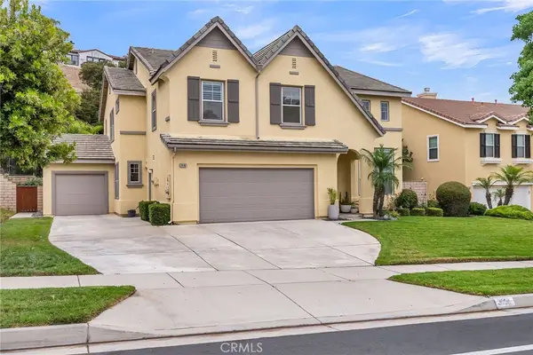 3090 Mangular Avenue, Corona, CA 92882