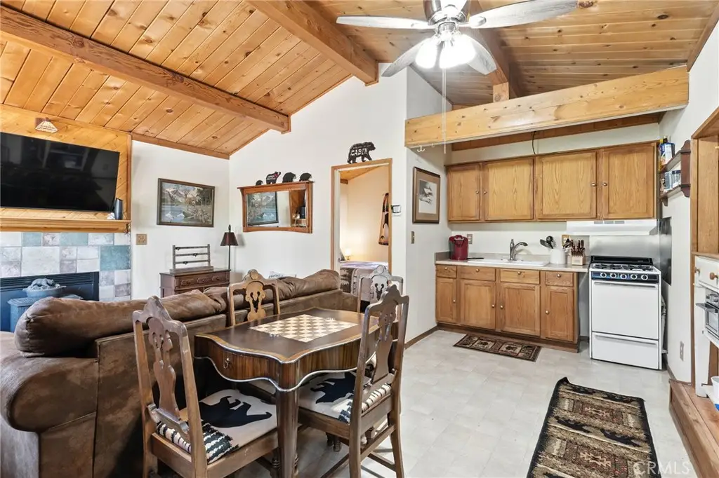 650 San Bernardino Avenue, Sugarloaf, CA 92386 - Image #1