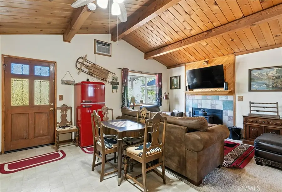 650 San Bernardino Avenue, Sugarloaf, CA 92386 - Image #3