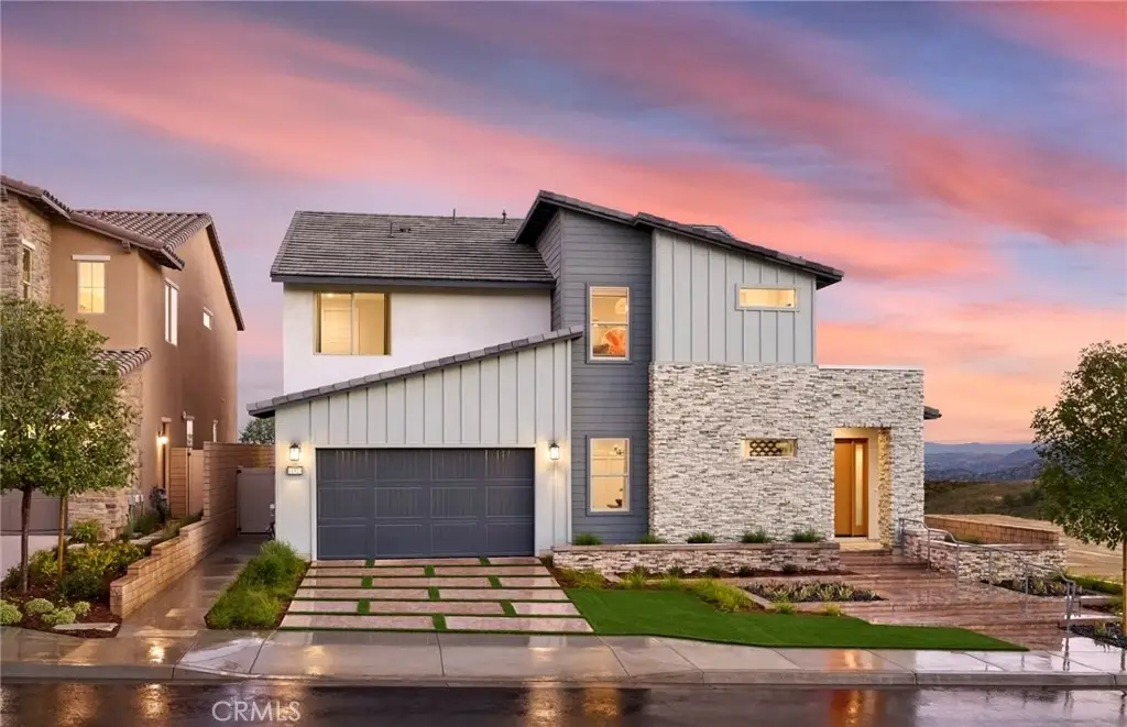 11845 Canoga Avenue, Chatsworth, CA 91311 - Image #1