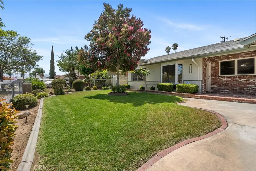 10723 Cochran Avenue, Riverside, CA 92505 - Image #3