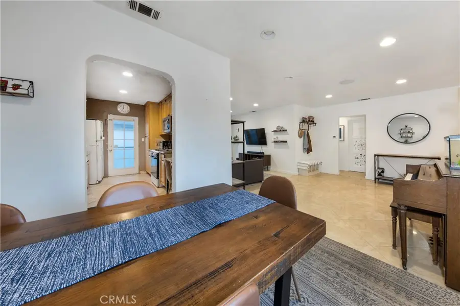 9226 Foster, Bellflower, CA 90706 - Image #3