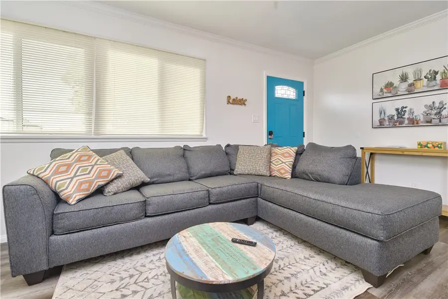 1516 W Stoneridge Court, Ontario, CA 91762 - Image #2