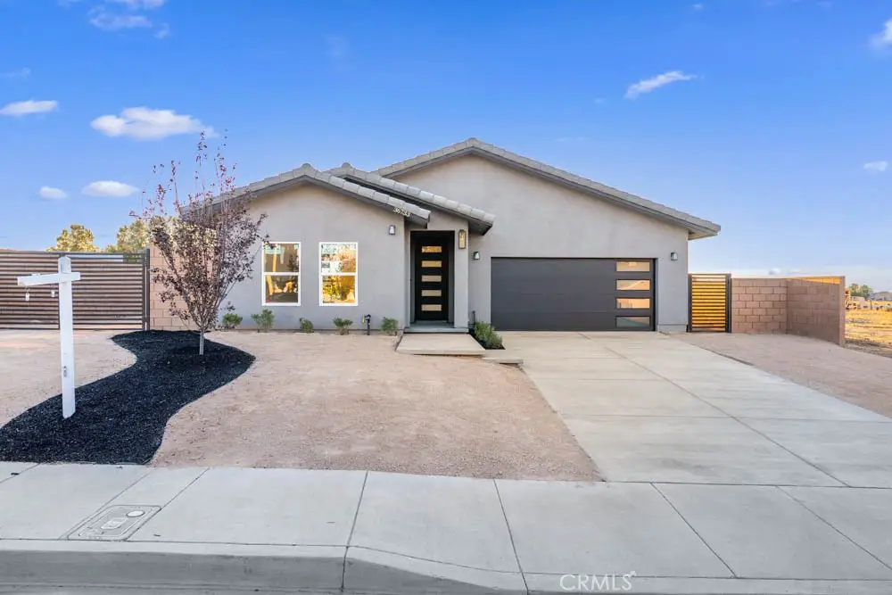 36733 42nd Street E, Palmdale, CA 93550 - Image #1