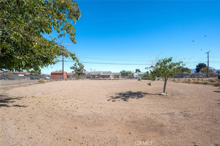 12827 Tamiani, Apple Valley, CA 92308 - Image #2