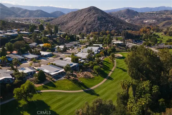 22958 Skylink, Canyon Lake, CA 92587