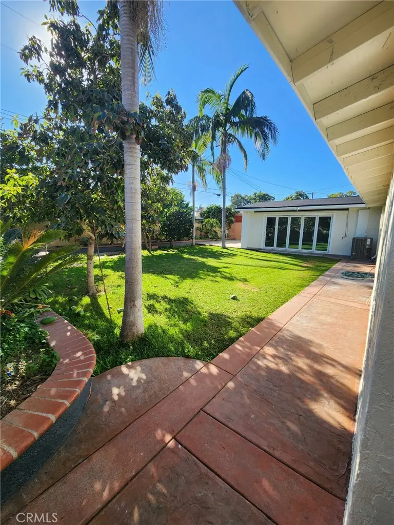 1626 E 15th St, Santa Ana, CA 92701 - Image #2