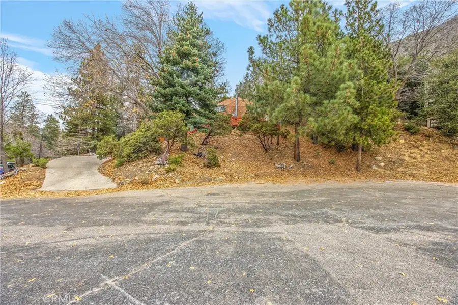 6461 Cedar Avenue, Angelus Oaks, CA 92305 - Image #3