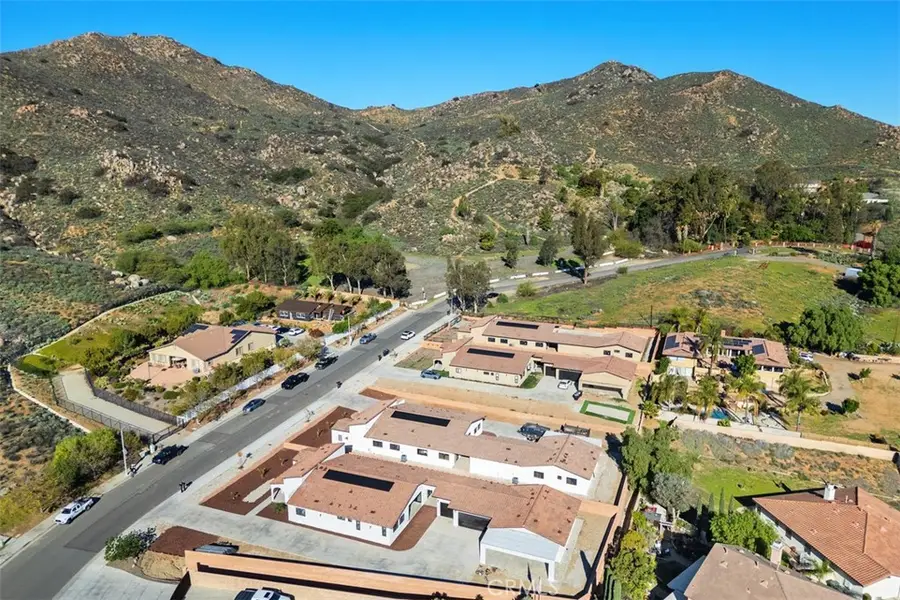 4477 Gilchrist Drive, Riverside, CA 92505 - #2