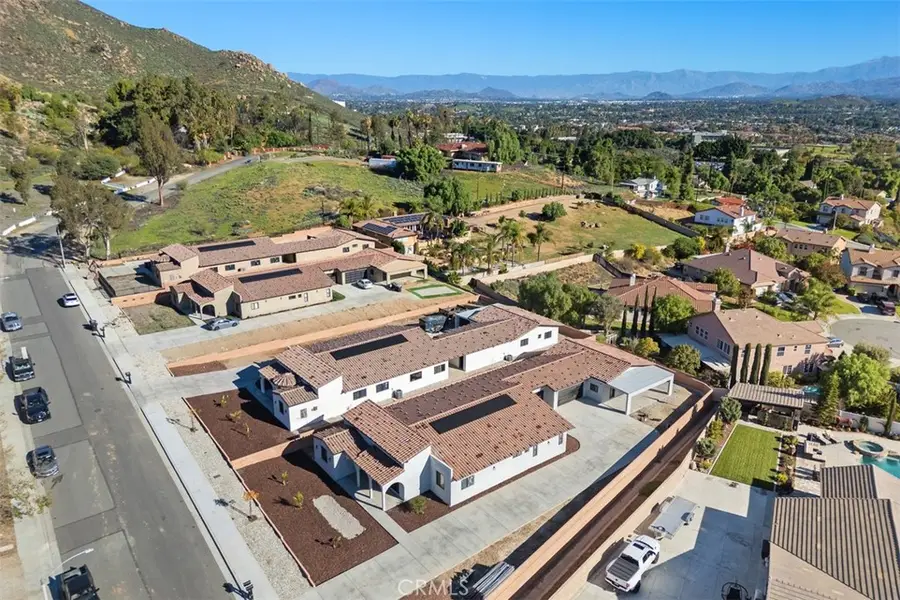 4477 Gilchrist Drive, Riverside, CA 92505 - #3