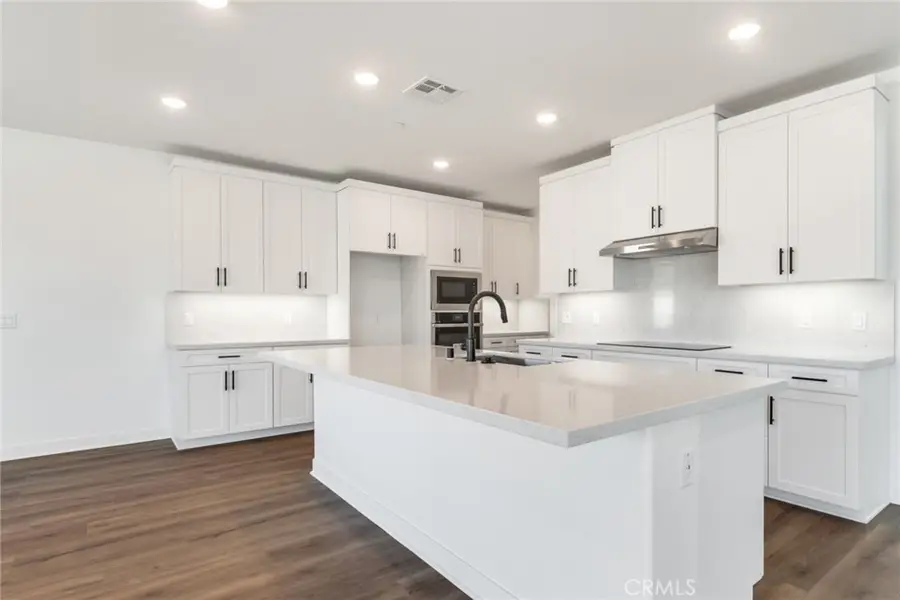 1713 Wren Avenue, Redlands, CA 92374 - #2