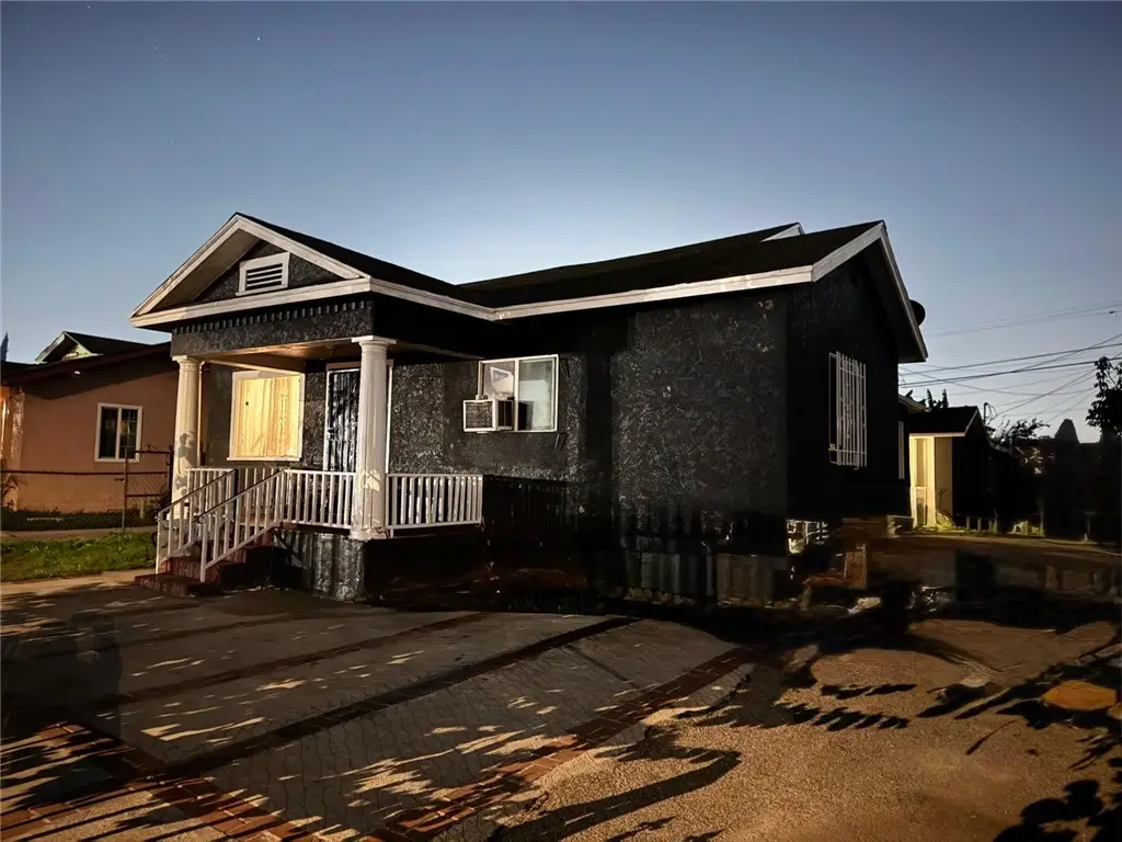 1420 E 77th Place, Los Angeles, CA 90001 - Image #1